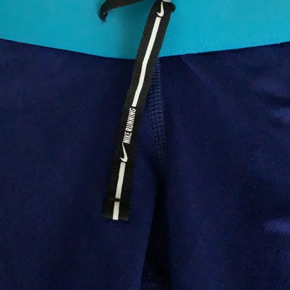 Nike Capri tights size S - Picture 3 of 8